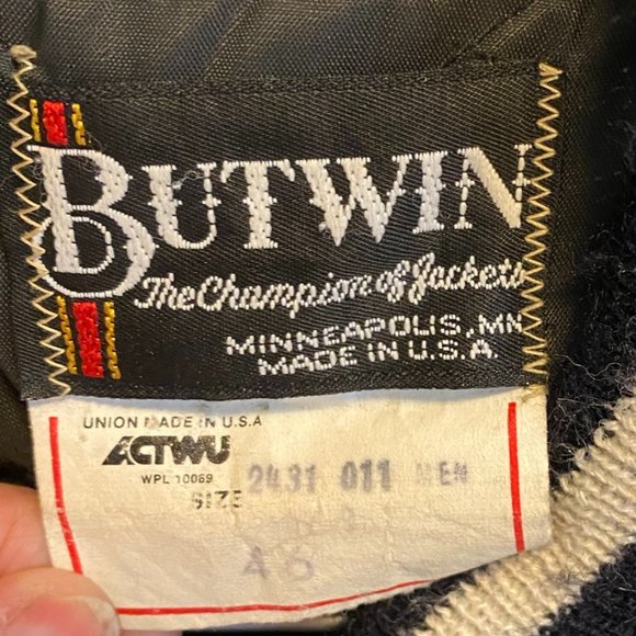 Old School Vintage Quilted “Letterman” Jacket - Picture 6 of 16